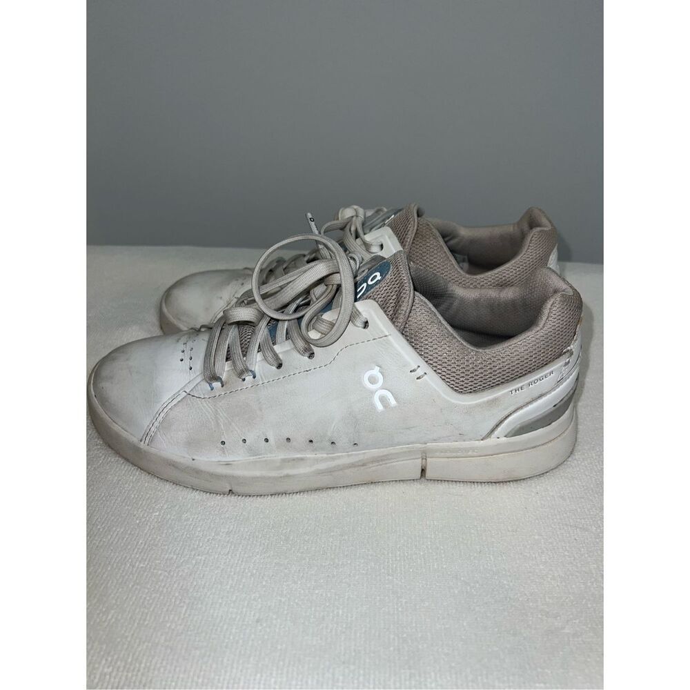 On Cloud The Roger Advantage Womens Size 8.5 White Leather Sneakers - Picture 2 of 8